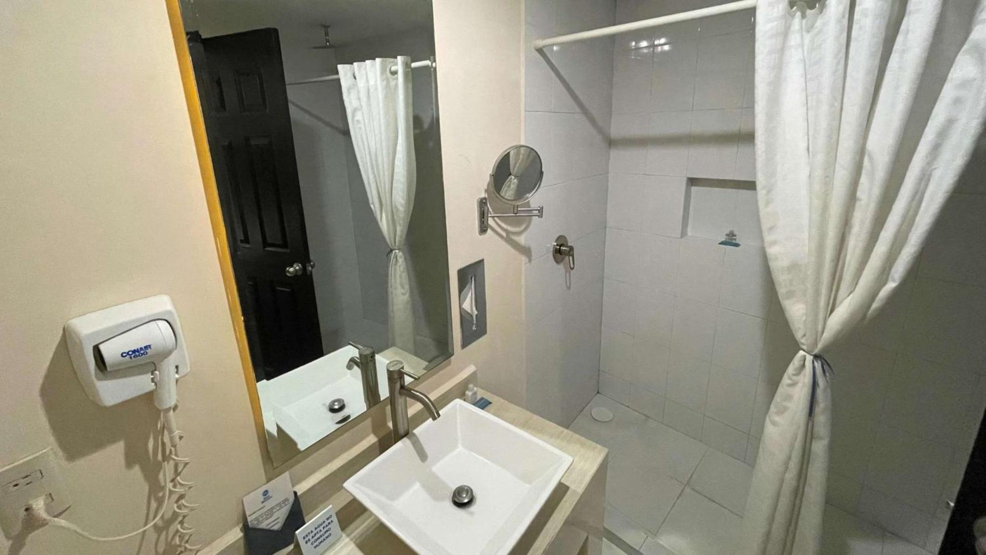 Best Western Real Tula Express Tula de Allende Ngoại thất bức ảnh